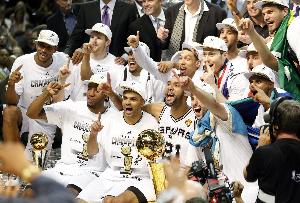 华会直播-马努谈GDP最后一冠:那年我们格外珍惜每次进攻 深知天赋不及热火