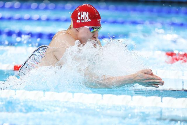 华体会-【早报】十人国足憾负沙特