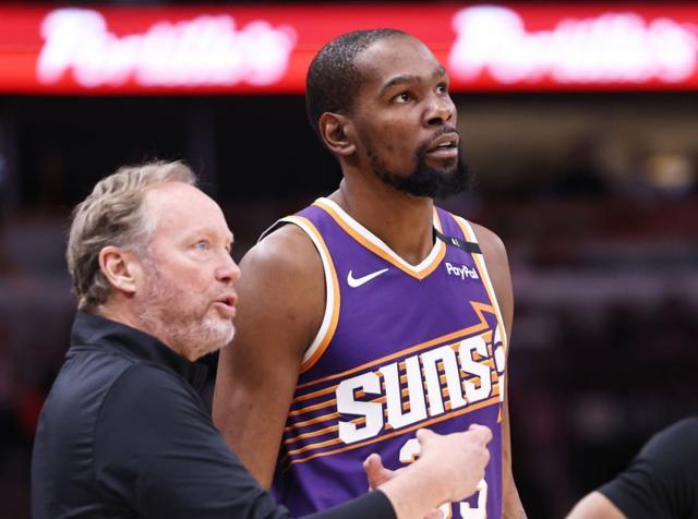 1744685239888042103.jpg 华体会体育在线-揭秘太阳换帅+甩卖杜兰特背后:1年烧钱3.67亿美金