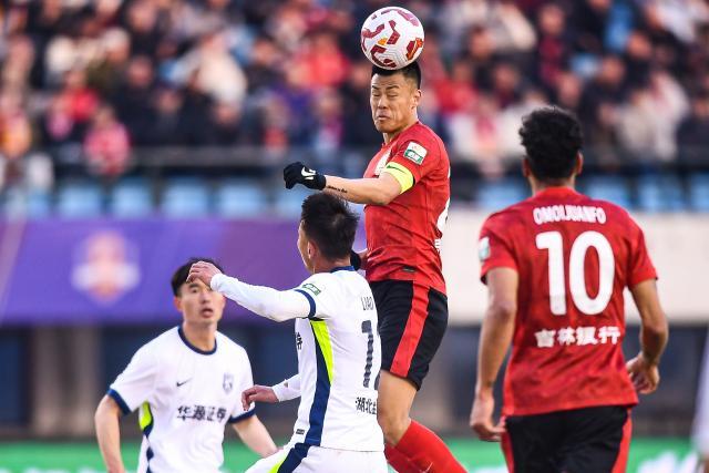 1743585852317090384.jpg 赛事平台-【中超】谭龙破僵帕拉西奥斯破门 三镇1比1扳平亚泰