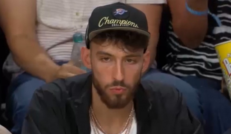 佩奇独得44分难救主,惜败之夜切特观赛推文心碎五连💔