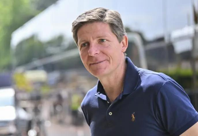 曼联新帅曝光!齐达内考虑出山,南门第二,穆里尼奥遭无视