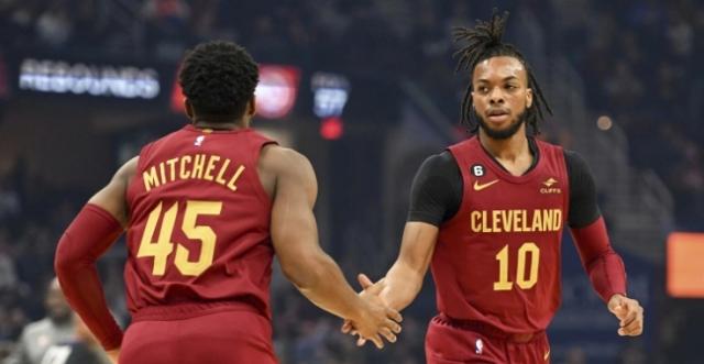 在线体育-【观察】虎头蛇尾！骑士坐实伪强队 休赛期送走加兰？