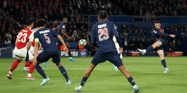 体育赛事-从遭放弃到共同杀入决赛，法维安让恩里克认错