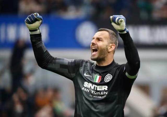 【早报】五连杀！国米灌5球送米兰赛季首败！