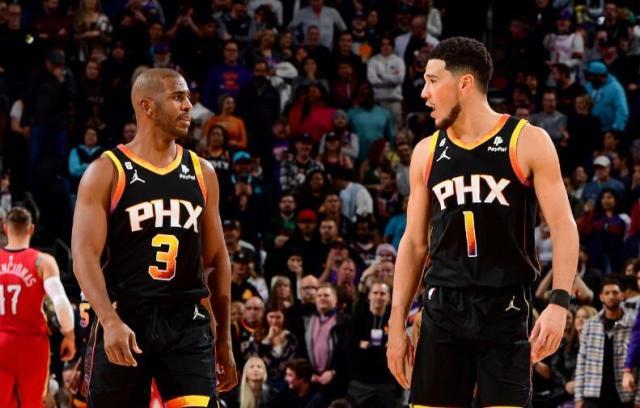 1671368980265094145.jpg 华体会-高分赢球布克踏上巨星之道!保罗转型当绿叶