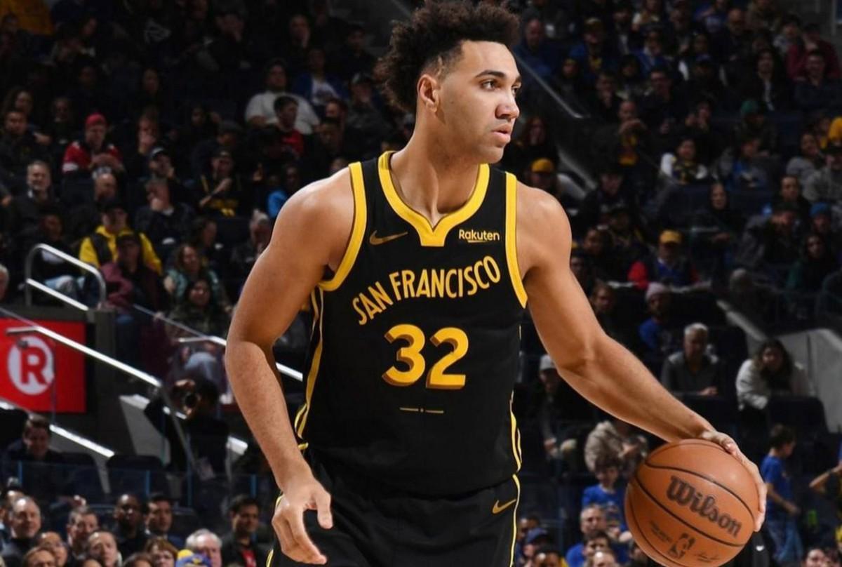 在线体育-不争气啊!足足培养了3年,还是被球队放弃,如今只值一个次轮签