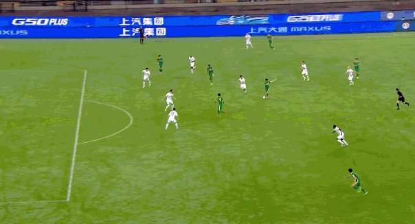 1629033302385091851.gif 【中超】张玉宁双响 国安4比2申花赛区第3进争冠组