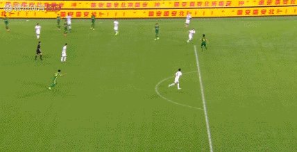 1629033365784018101.gif 【中超】张玉宁双响 国安4比2申花赛区第3进争冠组